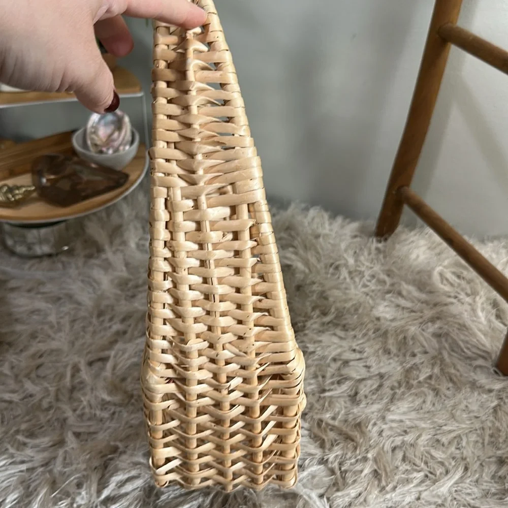 Vintage Woven Lightweight Decorative Wall Basket Boho